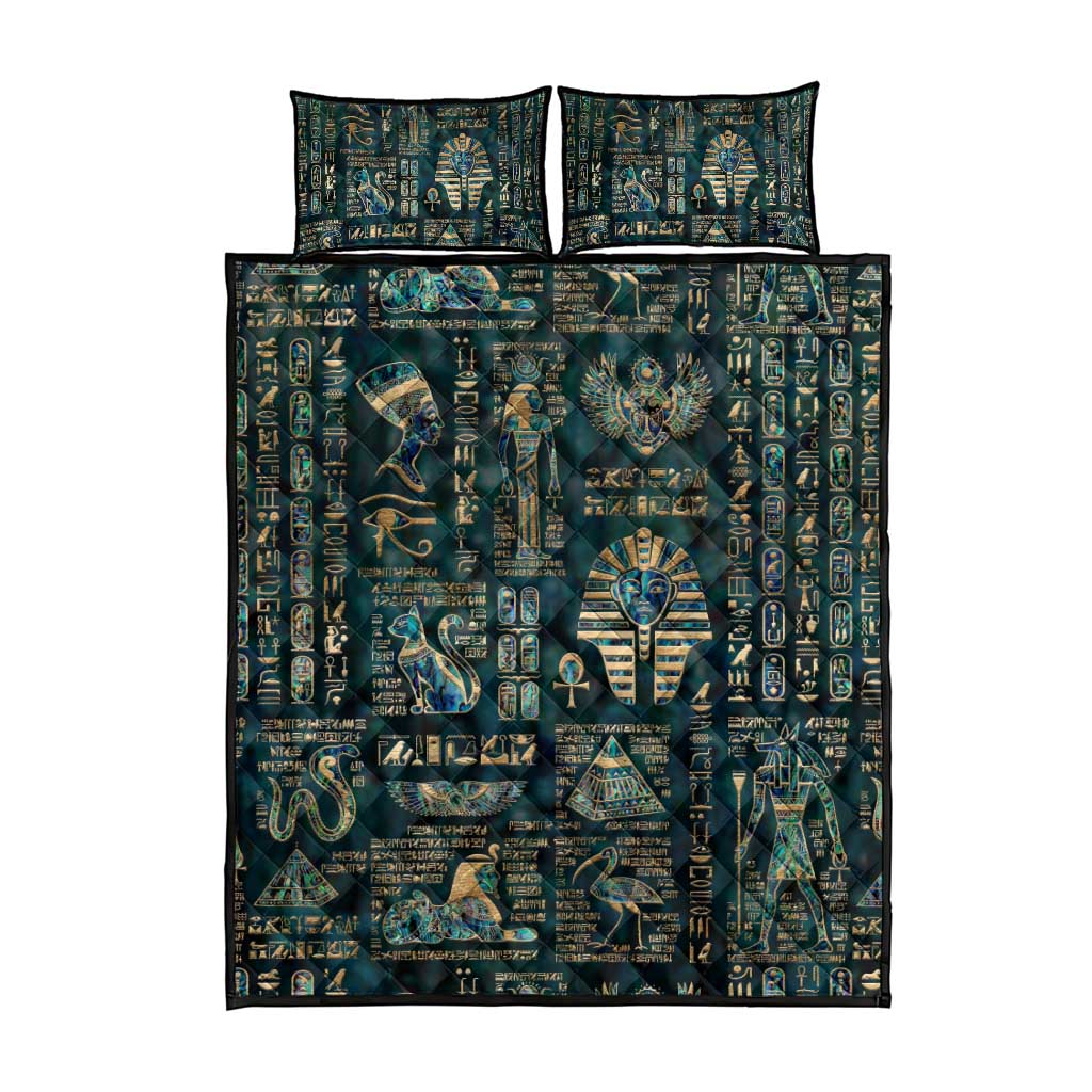 Egyptian Hieroglyphs And Deities Quilt Bed Set