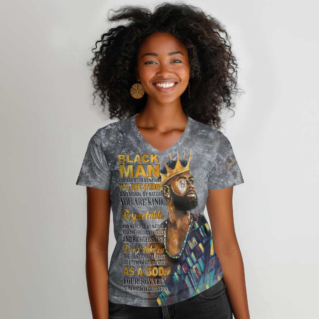 Black Man Africa Women V-Neck T-Shirt Naturally King