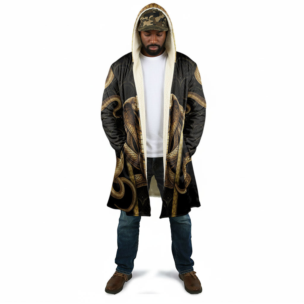 Egypt Uraeus Cloak Gold Cobra Luxury Style