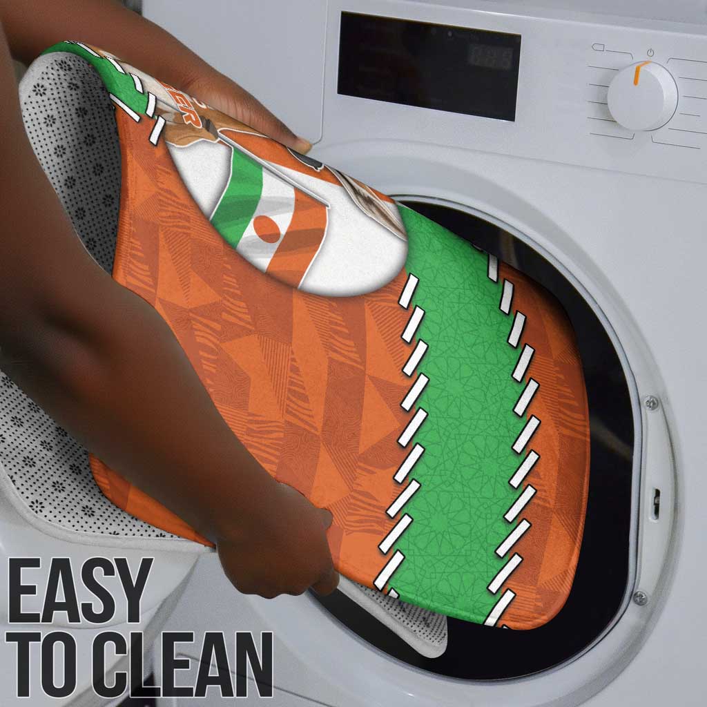 Niger Bathroom Set Dama Gazelle Waving Flag Funny Style