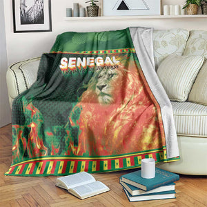 Senegal Football Blanket Fiery Lion Halftone Mix Gradient Map Style