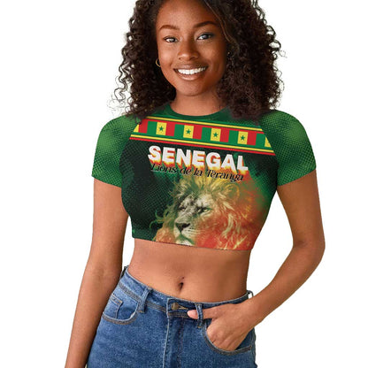 Custom Senegal Football Raglan Cropped T shirt Fiery Lion Halftone Mix Gradient Map Style