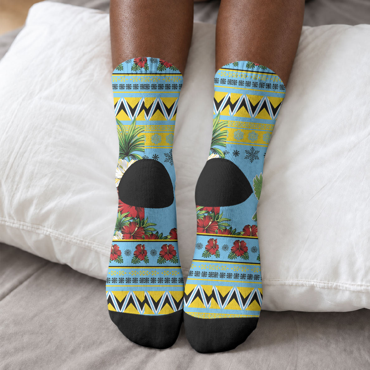Afro-Saint Lucian Christmas Crew Socks This Amazona Parrot Needs A Beach Retreat