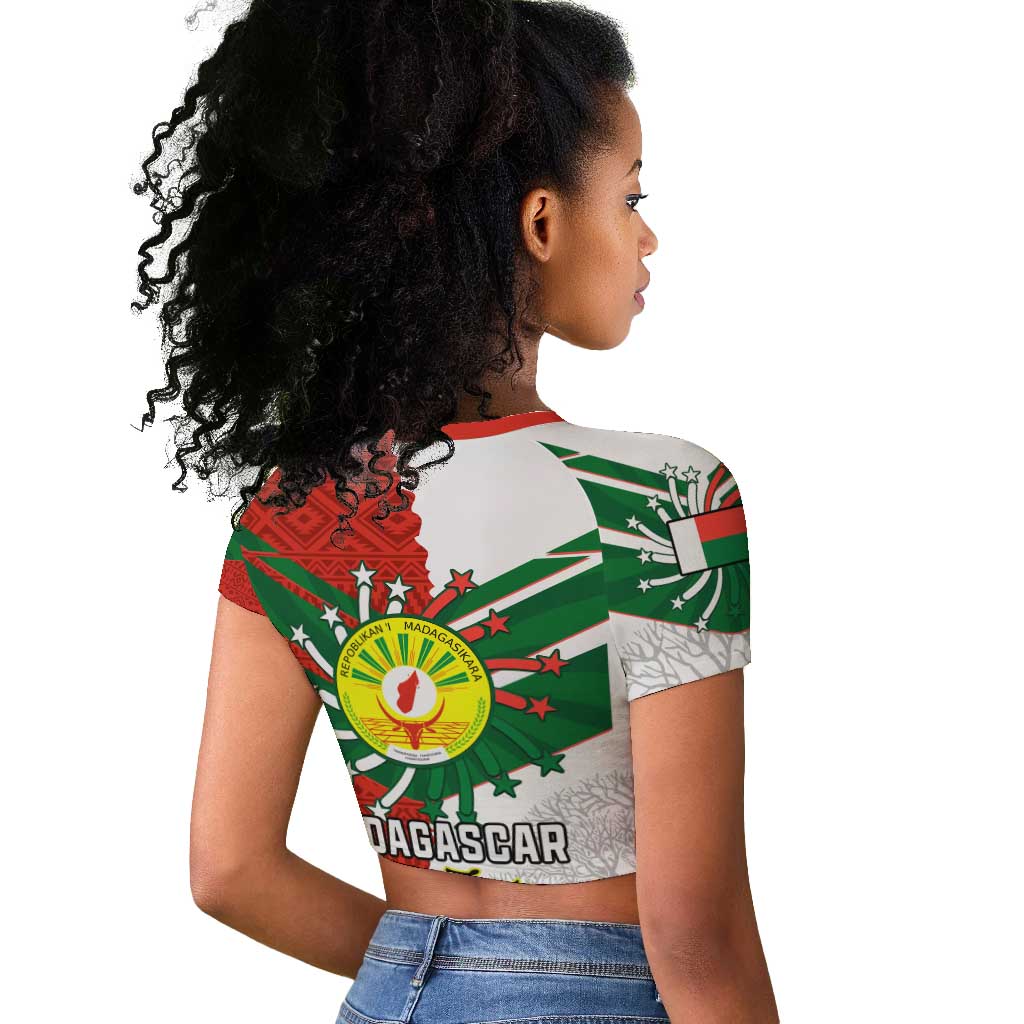 Personalized Madagascar Independence Day Raglan Cropped T shirt - 26 June, Baobab Mix African Pattern