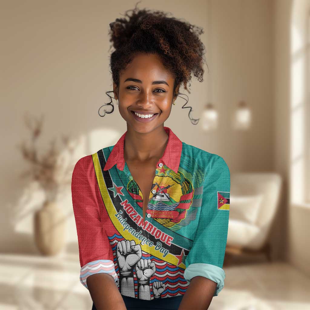 Personalized Mozambique Independence Day Women Casual Shirt - June 25, Mozambiki Emblem