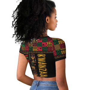 Kwanzaa African Pattern Raglan Cropped T shirt