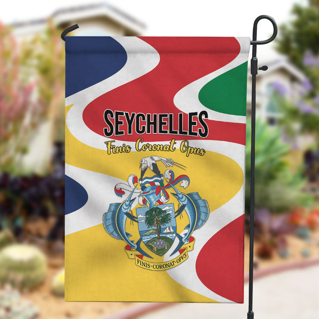 Seychelles Garden Flag Finis Coronat Opus