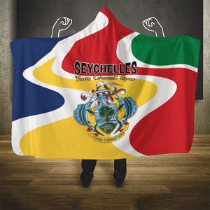 Seychelles Hooded Blanket Finis Coronat Opus