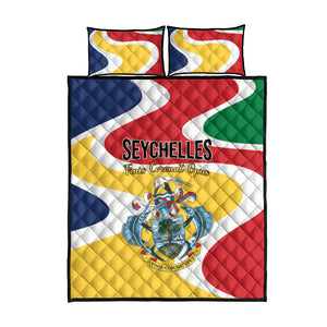 Seychelles Quilt Bed Set Finis Coronat Opus