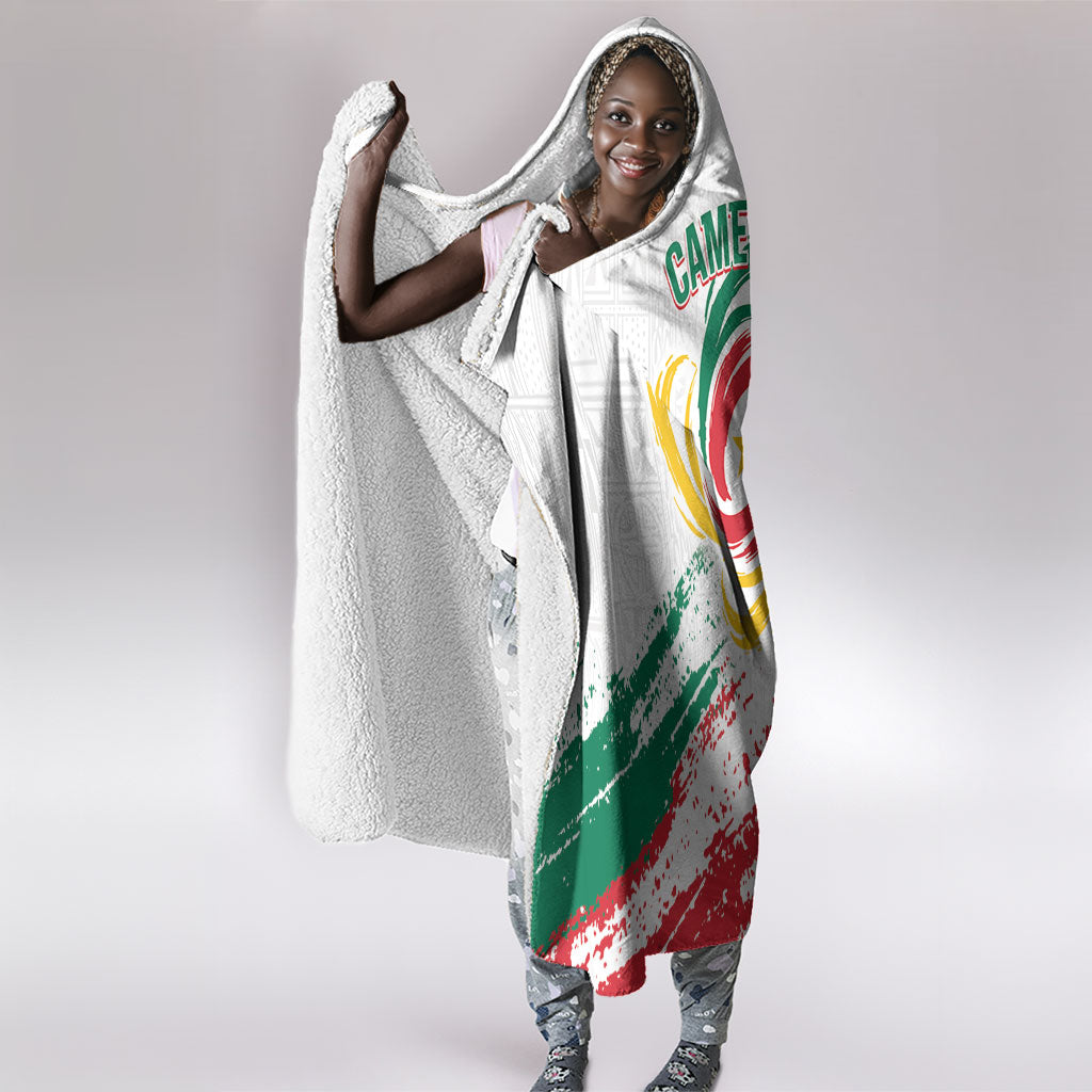 Cameroon Les Lionnes Indomptables Football Hooded Blanket Toghu Pattern