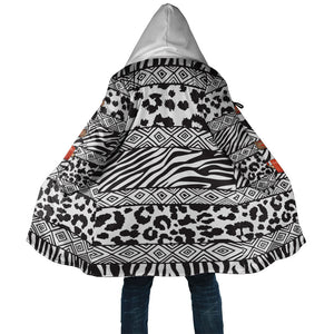 Nigeria Traditional Coral Bead Attire Cloak African Tribal Element Wild Animal Skins