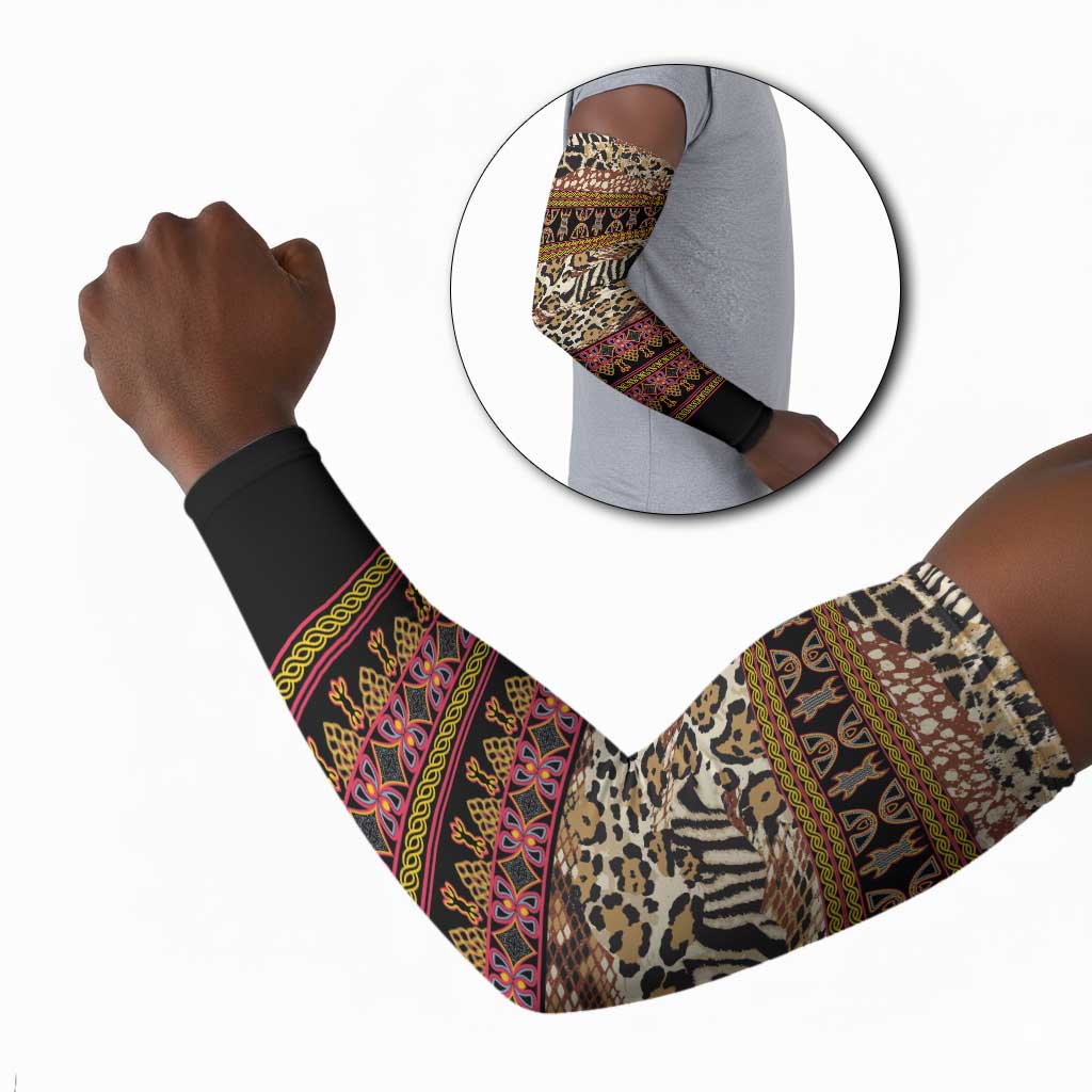 Cameroon Toghu Arm Sleeves Wild Animal Skins Seamless Pattern