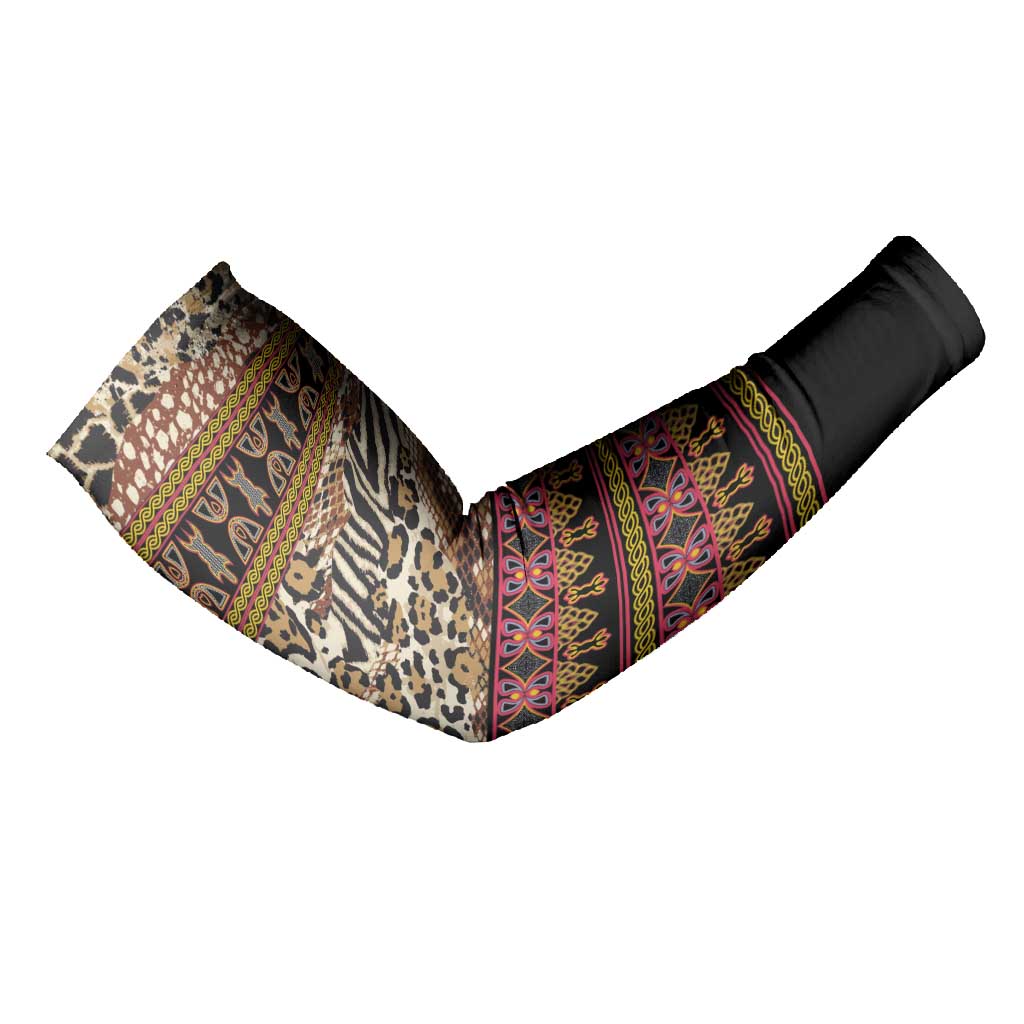 Cameroon Toghu Arm Sleeves Wild Animal Skins Seamless Pattern