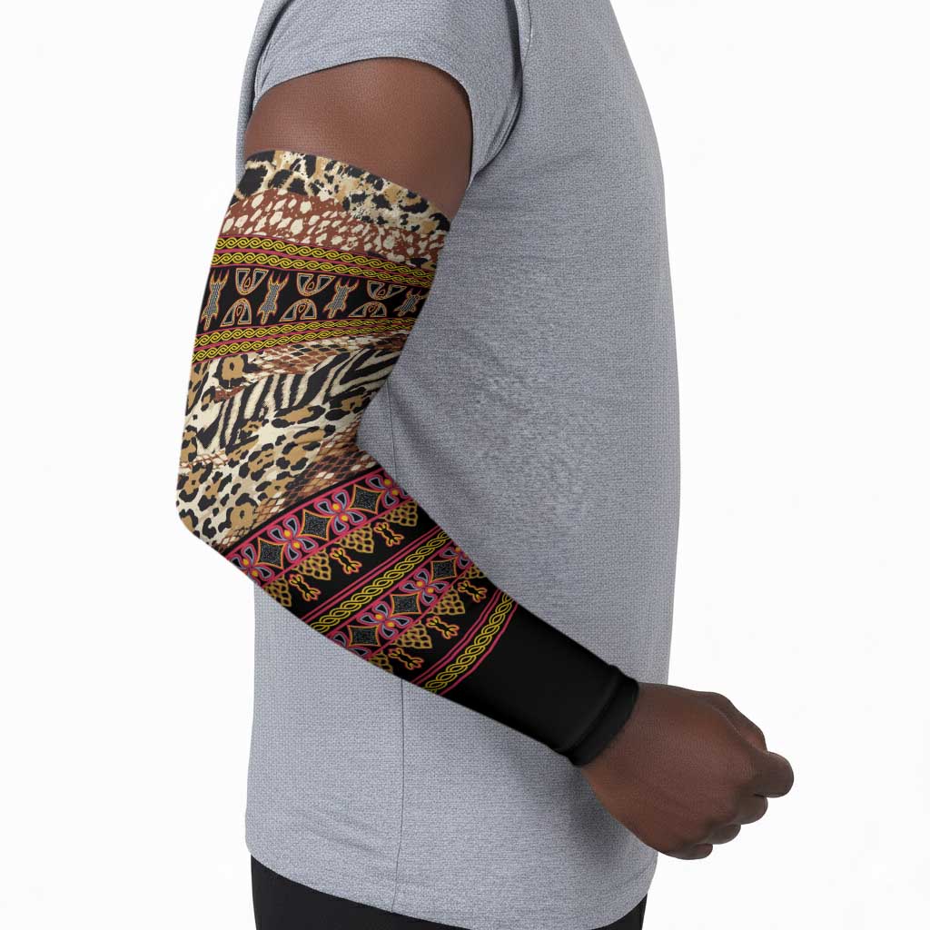 Cameroon Toghu Arm Sleeves Wild Animal Skins Seamless Pattern