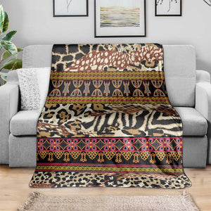 Cameroon Toghu Blanket Wild Animal Skins Seamless Pattern