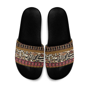 Cameroon Toghu Slide Sandals Wild Animal Skins Seamless Pattern