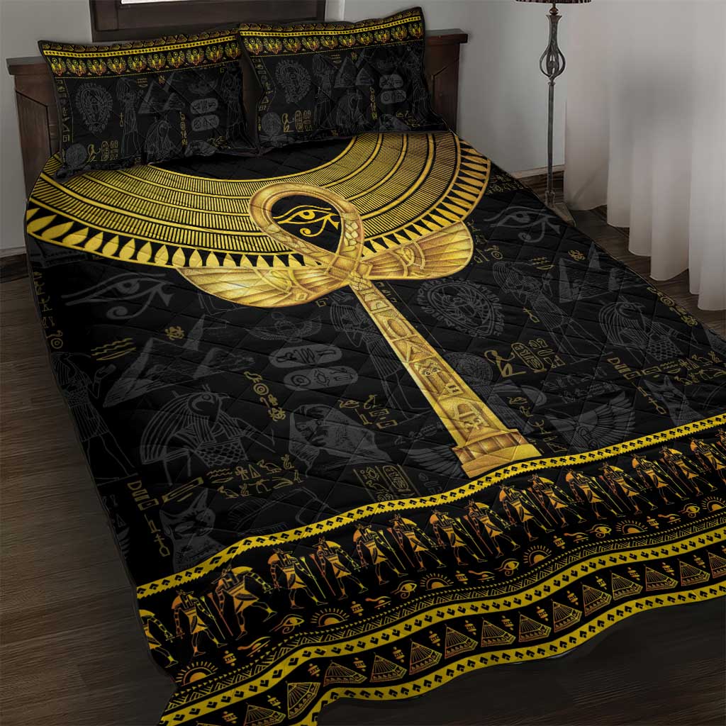 The Ankh Egyptian Hieroglyphs Quilt Bed Set