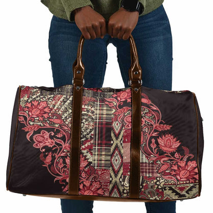 Africa Floral mix Maasai Shuka Travel Bag Red Moitf