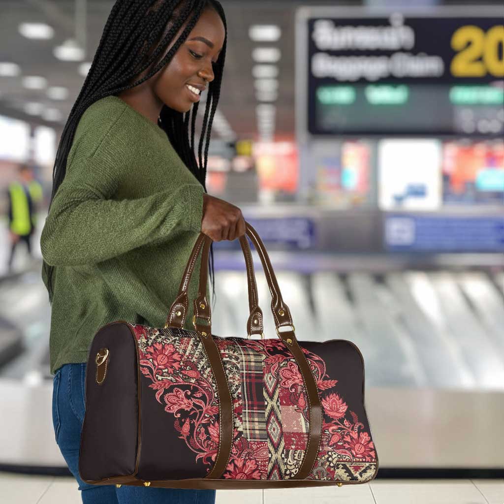 Africa Floral mix Maasai Shuka Travel Bag Red Moitf