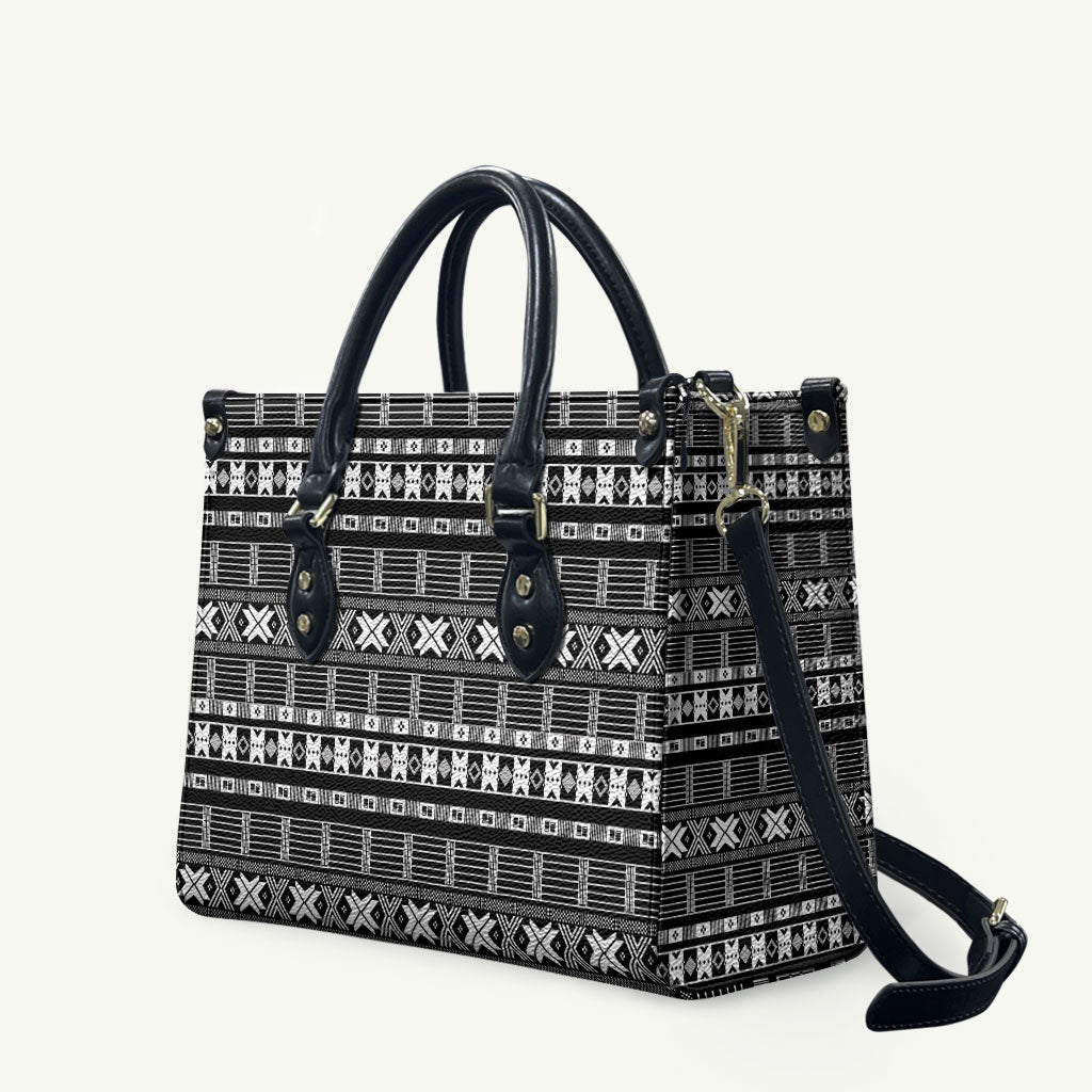 Pano De Terra Motifs Cabo Verde Leather Bag Black Color