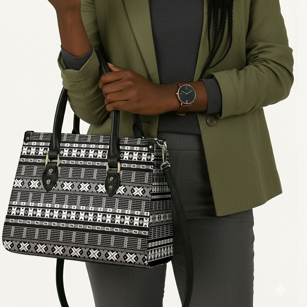 Pano De Terra Motifs Cabo Verde Leather Bag Black Color