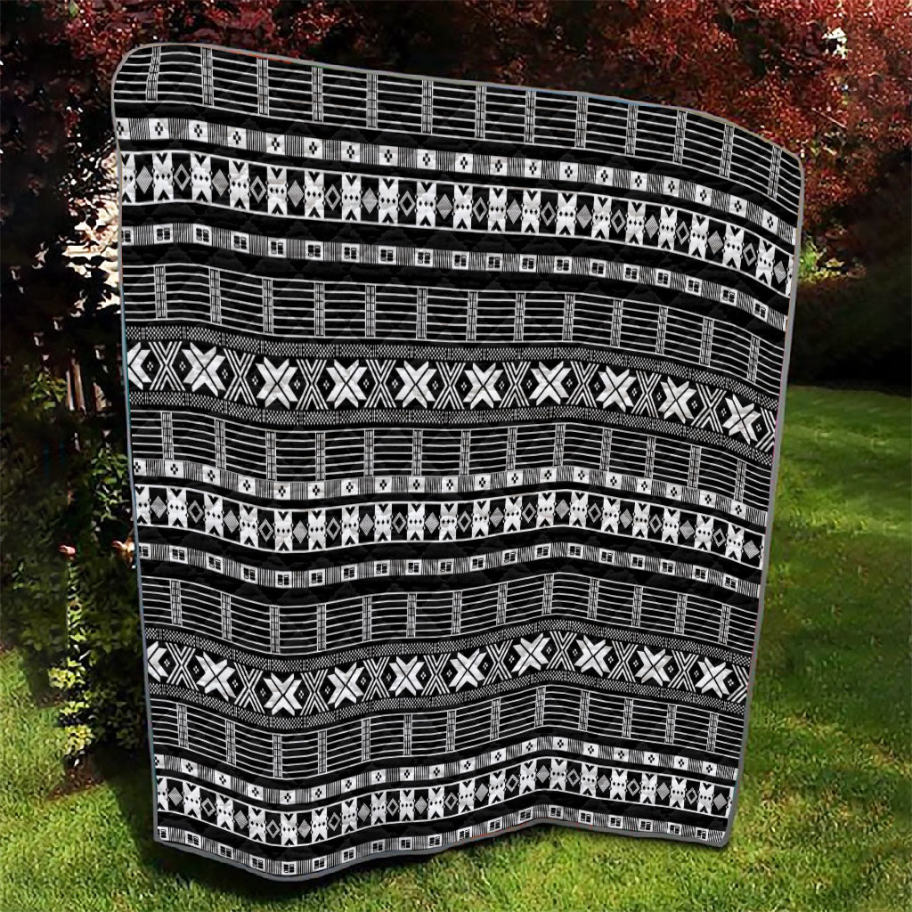 Pano De Terra Motifs Cabo Verde Quilt Black Color
