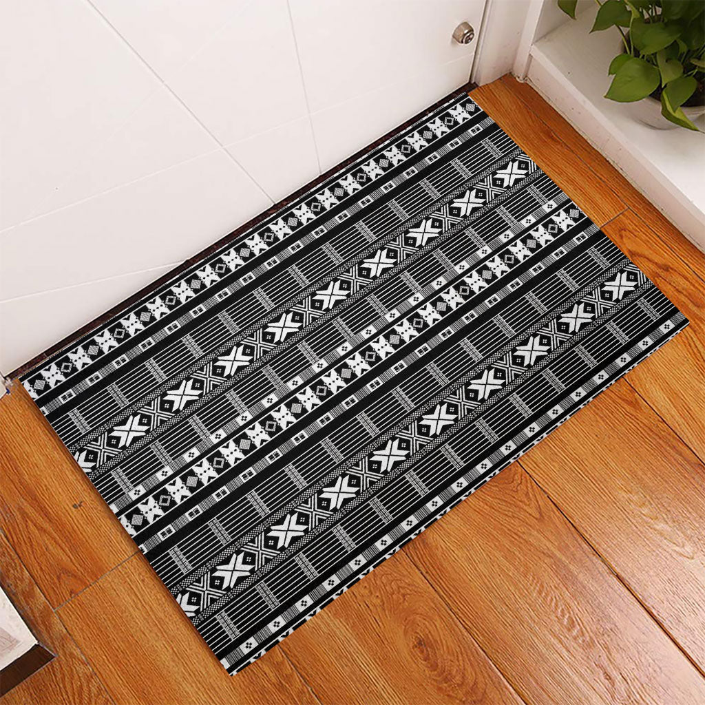 Pano De Terra Motifs Cabo Verde Rubber Doormat Black Color