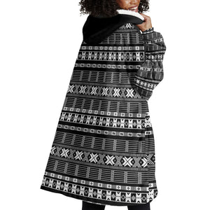 Pano De Terra Motifs Cabo Verde Wearable Blanket Hoodie Black Color