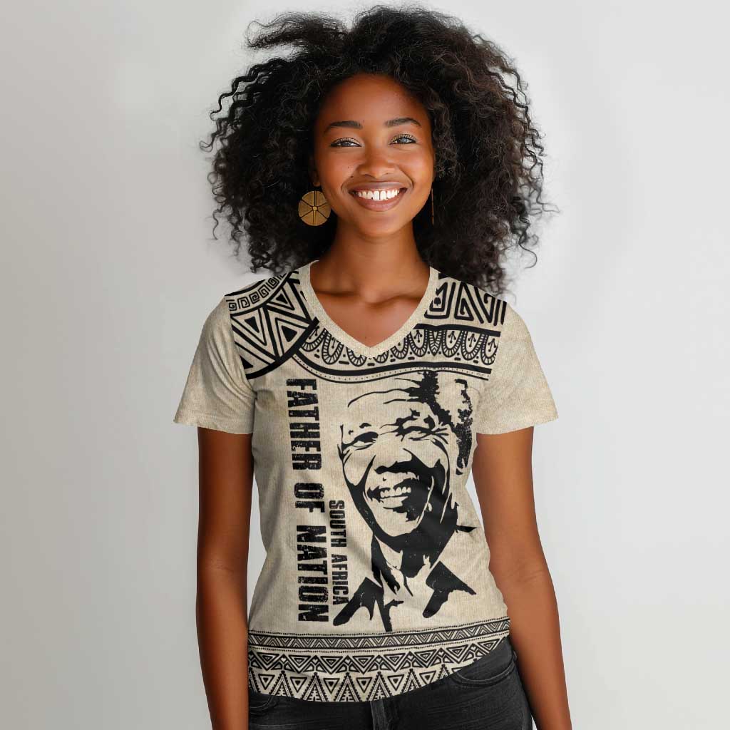 South Africa Nelson Mandela - Father Of Nation Women V-Neck T-Shirt Vintage African Pattern