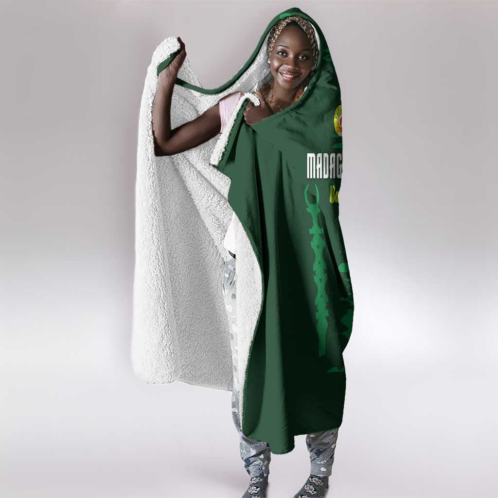 Madagascar Football Hooded Blanket Go Champions - African Pride