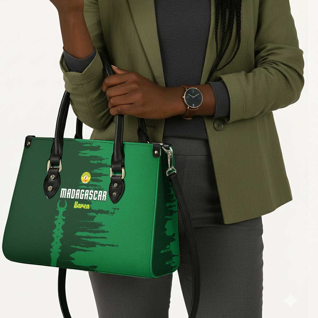 Madagascar Football Leather Bag Go Barea