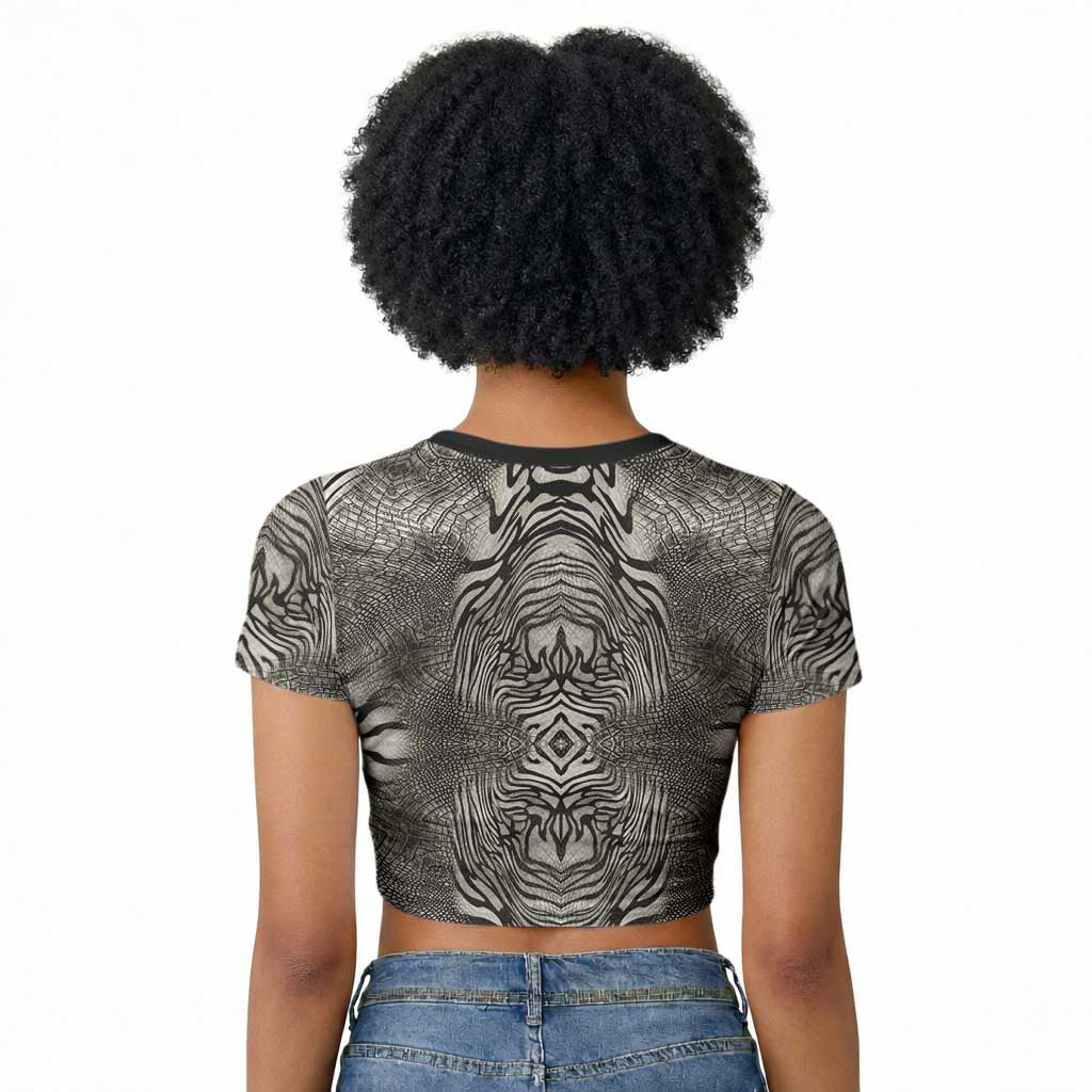 African Zebra Elephant Skin Pattern Raglan Cropped T shirt