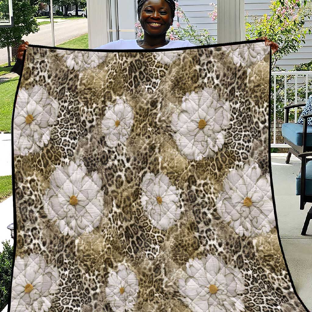 African Leopard Floral Pattern Quilt Sahara Pearl