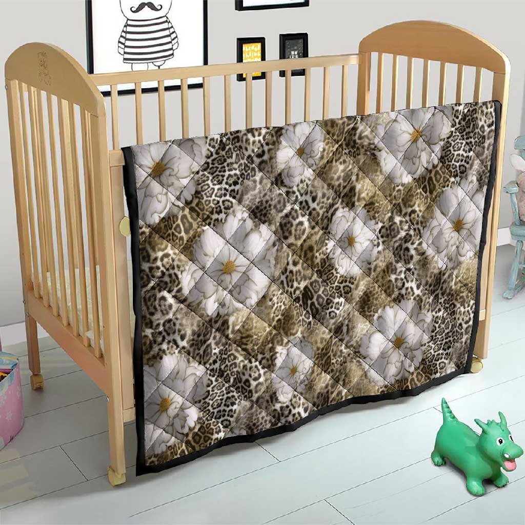 African Leopard Floral Pattern Quilt Sahara Pearl