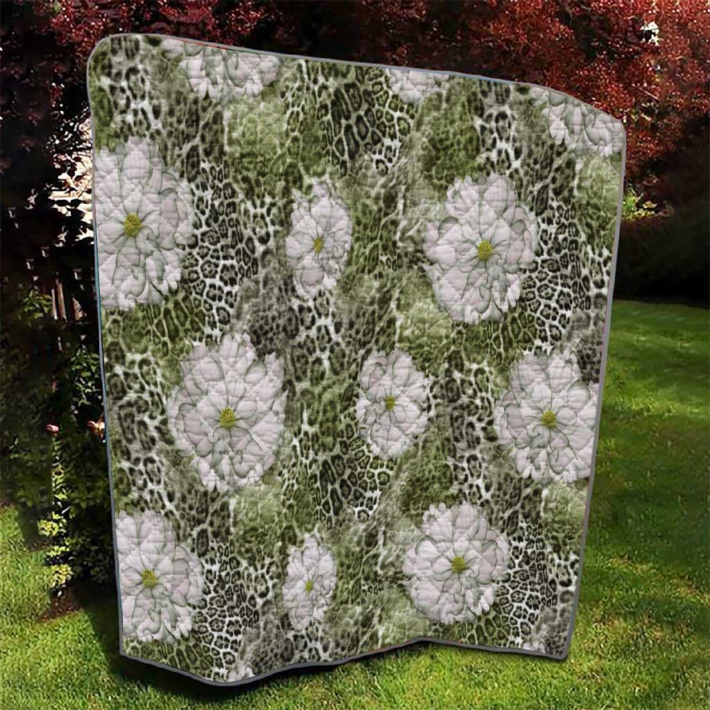 African Leopard Floral Pattern Quilt Safari Moss
