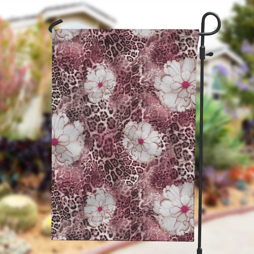 African Leopard Floral Pattern Garden Flag Sunset Mauve