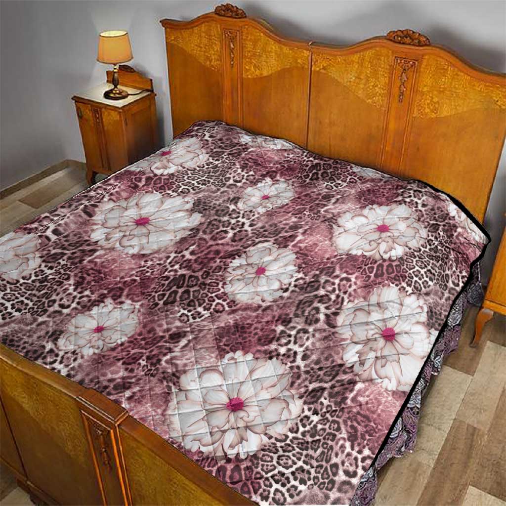 African Leopard Floral Pattern Quilt Sunset Mauve