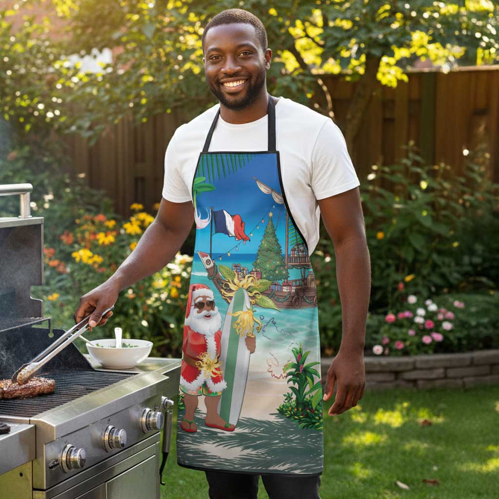 Mayotte Christmas Apron Santa Chill on Tropical Beach