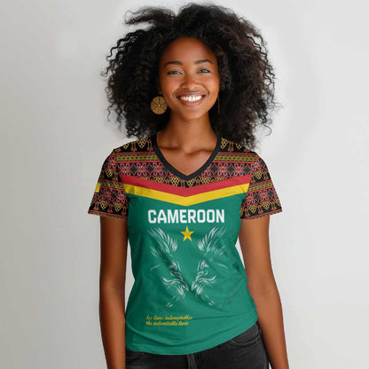 Custom Cameroun Football Women V-Neck T-Shirt Allez Les Lions Indomptables