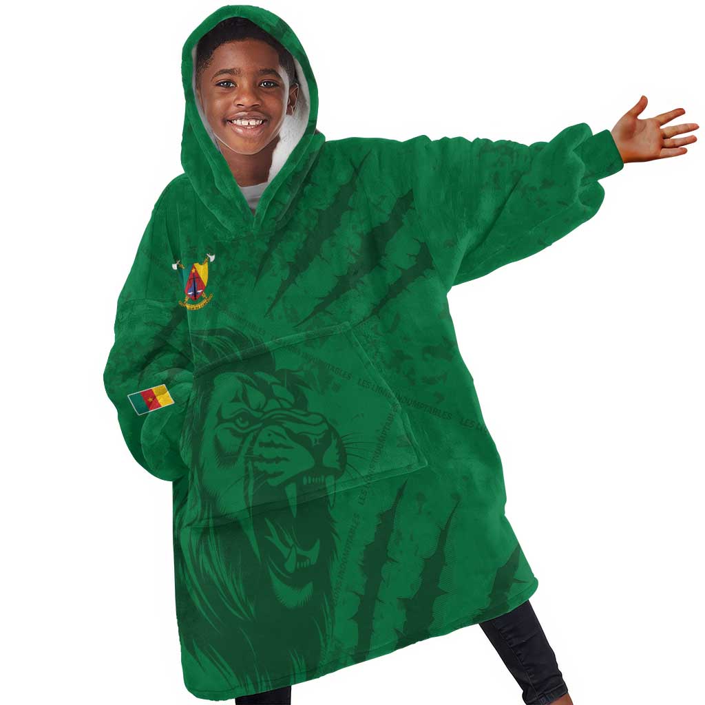 Custom Cameroon Football Kid Wearable Blanket Hoodie Go Les Lions Indomptables Go - African Pride