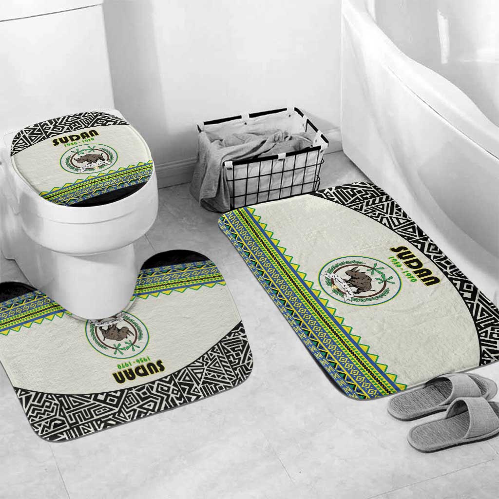 Sudan 1956-1970 Bathroom Set With African Pattern