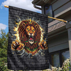 Black Jamaicans Rasta Lion Garden Flag Reggae Lion Breaking Wall Design - African Pride