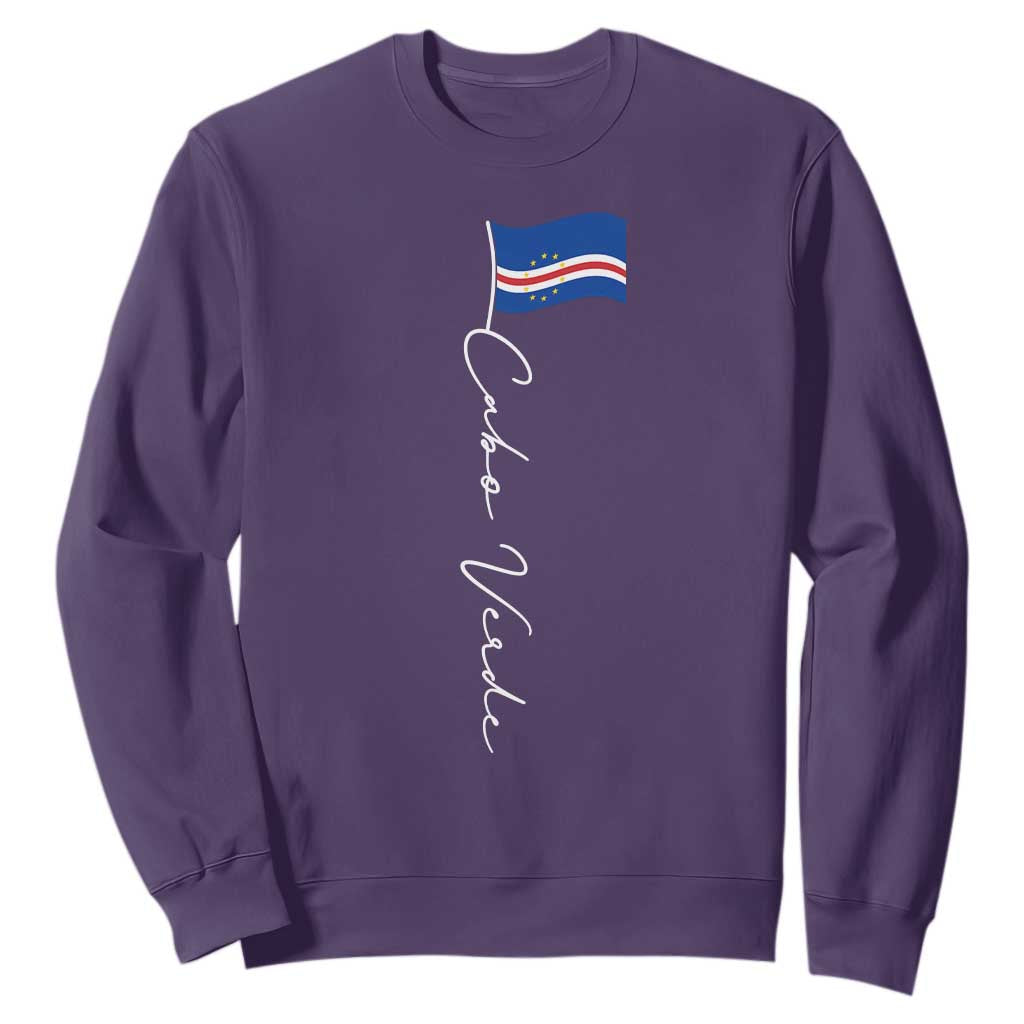 Cabo Verde Elegant Script Flag Graphic Sweatshirt Cape Verde Minimalist Cursive National Pride Gift