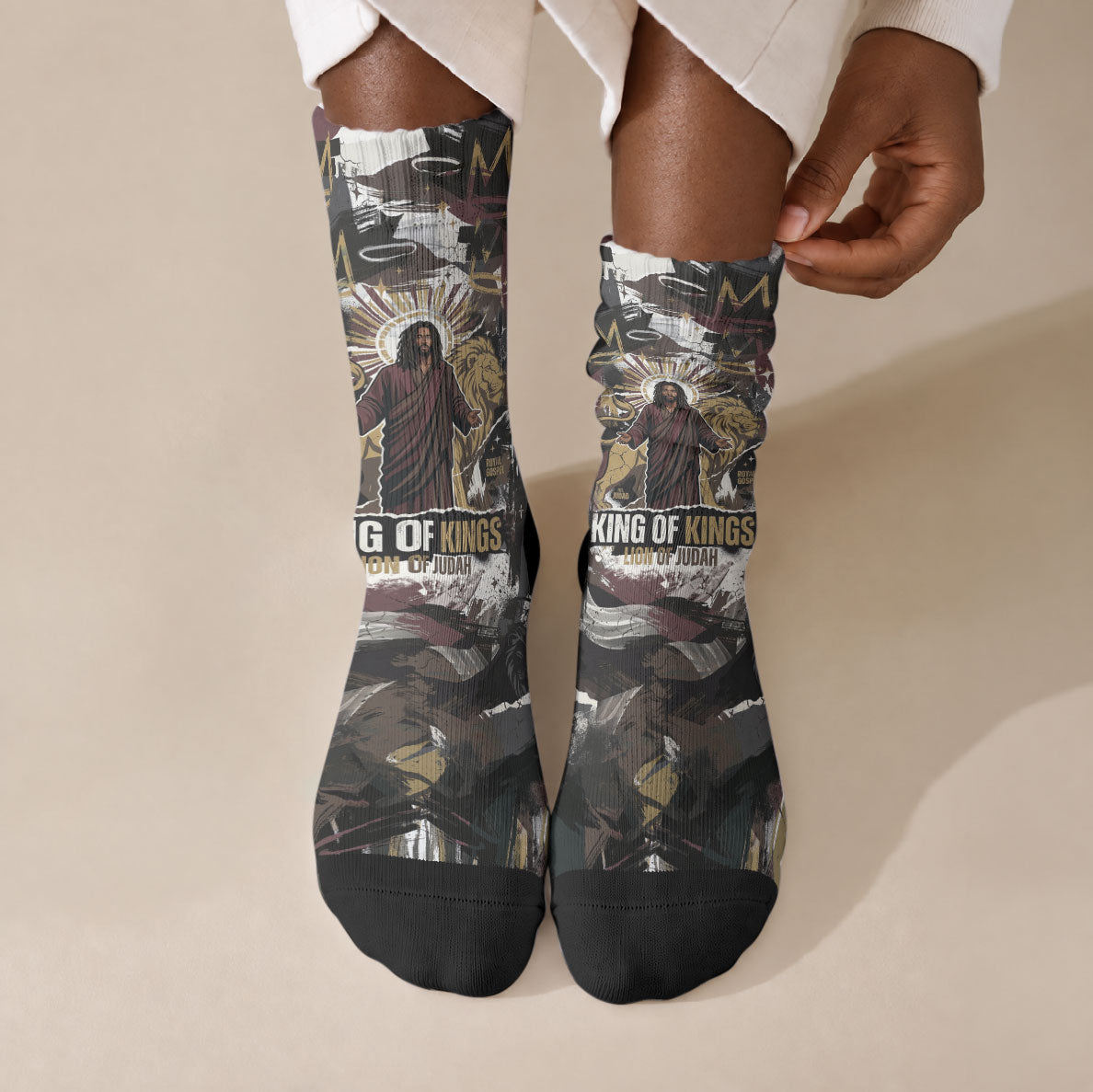 King Of Kings Jesus Is King Lion Of Judah Africa Crew Socks Black Christ Religious Faith Lion Crown Grunge