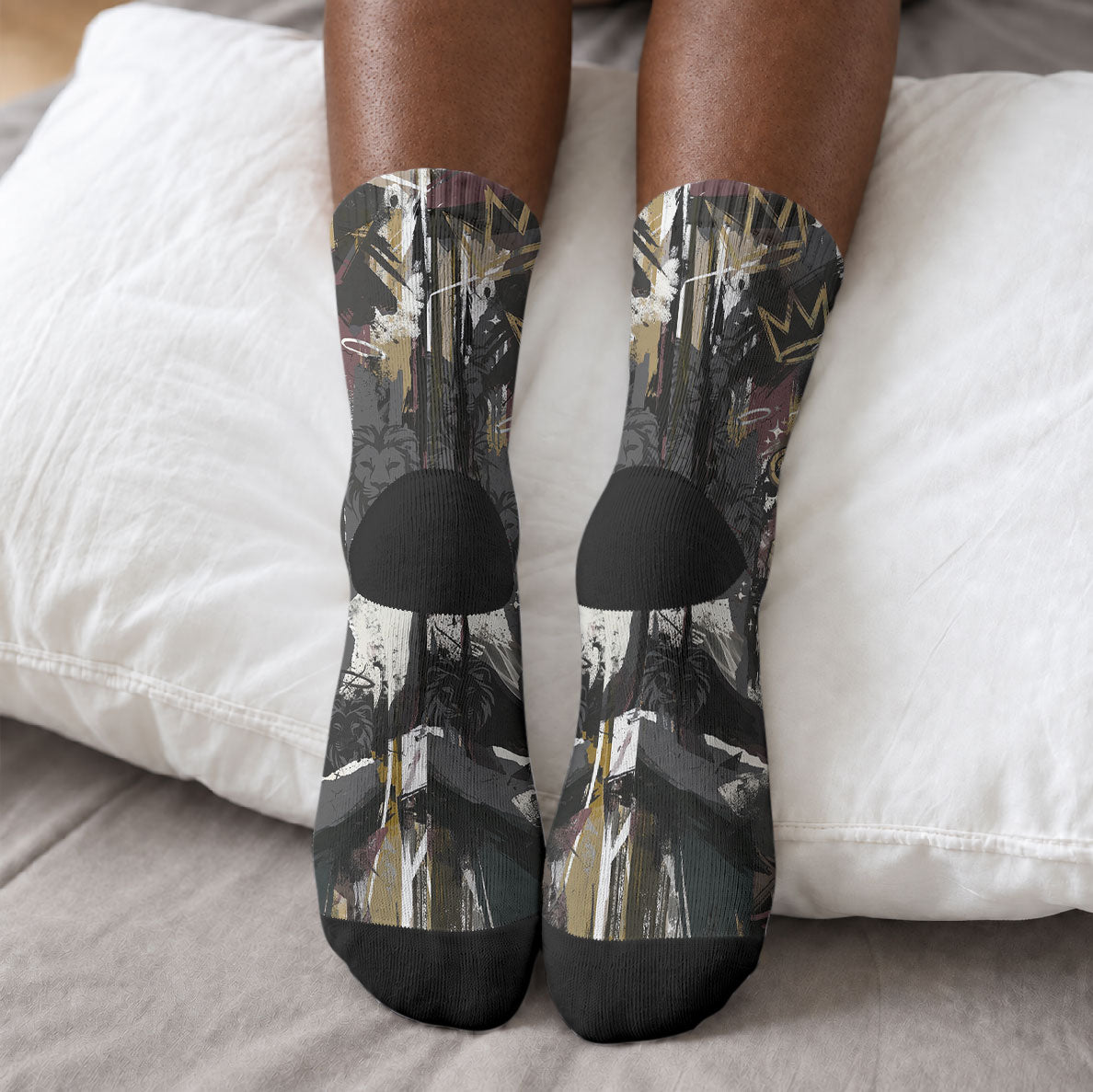 King Of Kings Jesus Is King Lion Of Judah Africa Crew Socks Black Christ Religious Faith Lion Crown Grunge