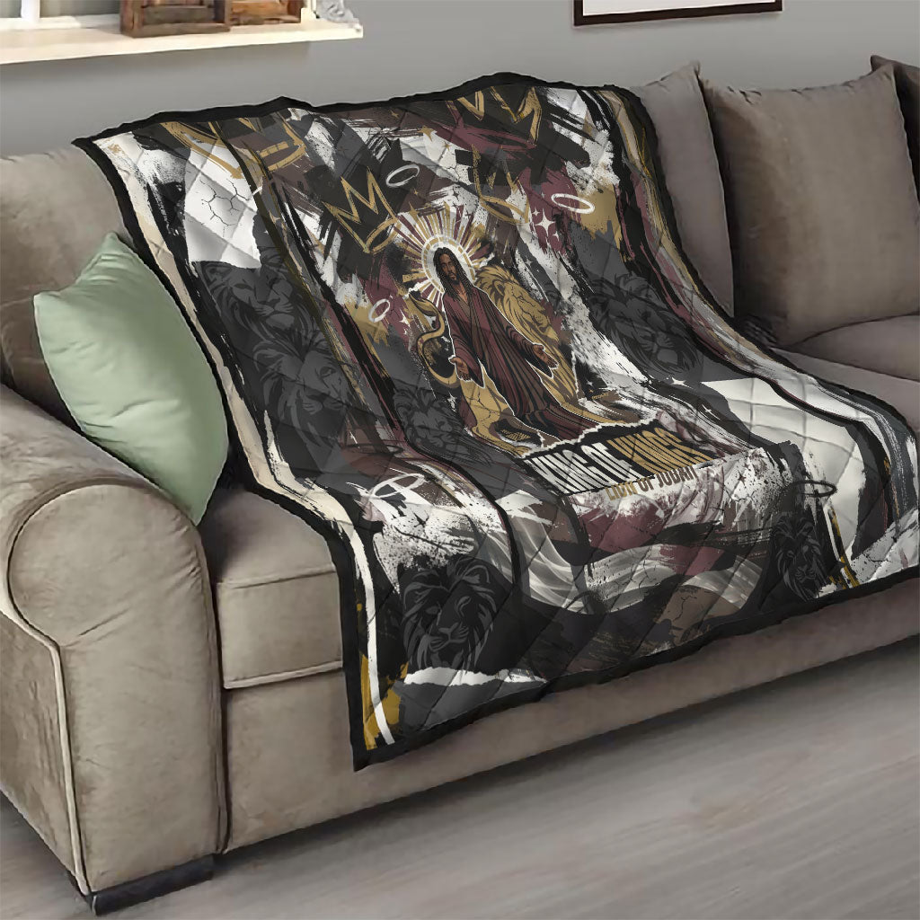 King Of Kings Jesus Is King Lion Of Judah Africa Quilt Black Christ Religious Faith Lion Crown Grunge