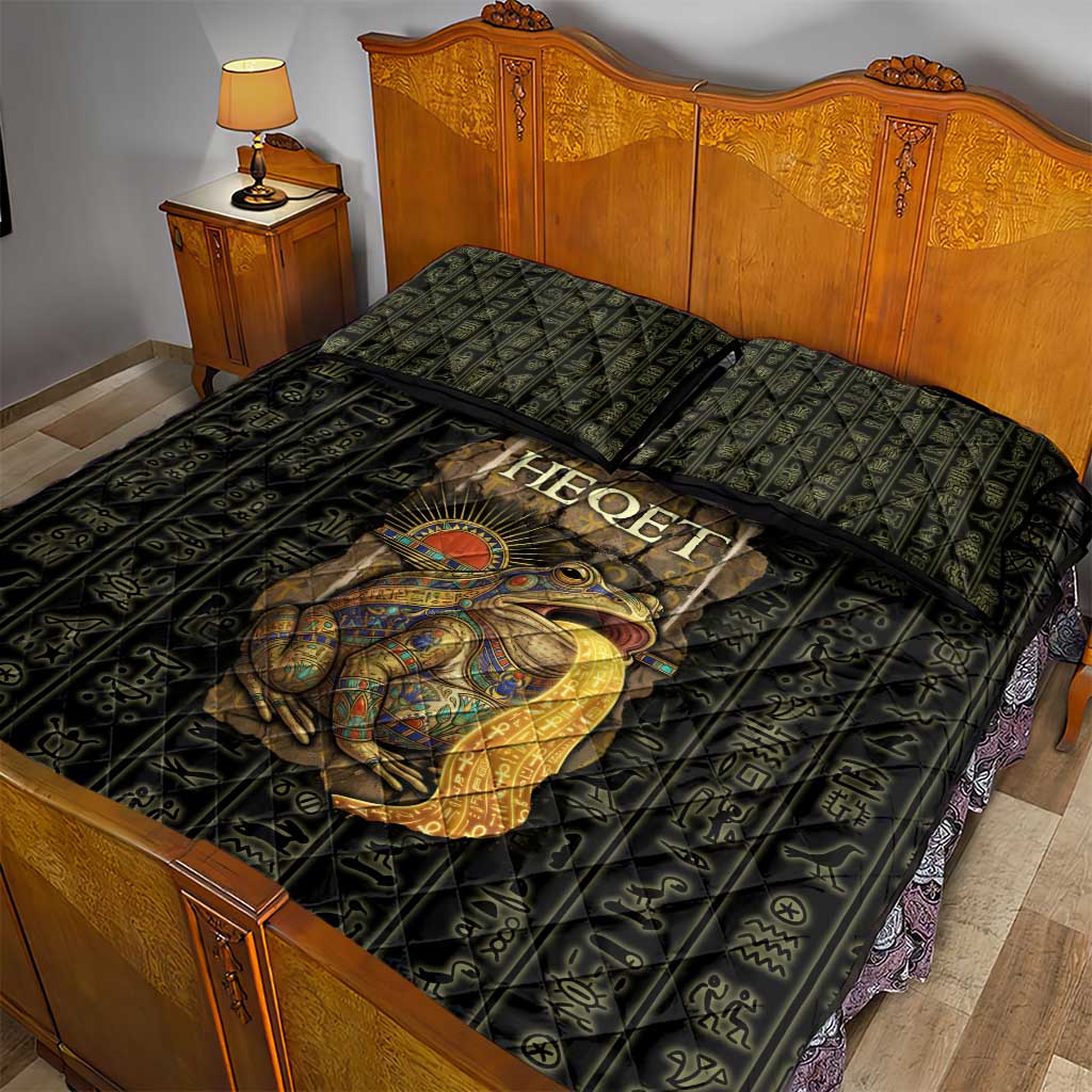 Heqet Ornate Frog Egyptian Quilt Bed Set with Hieroglyphic Backdrop in Creation Theme