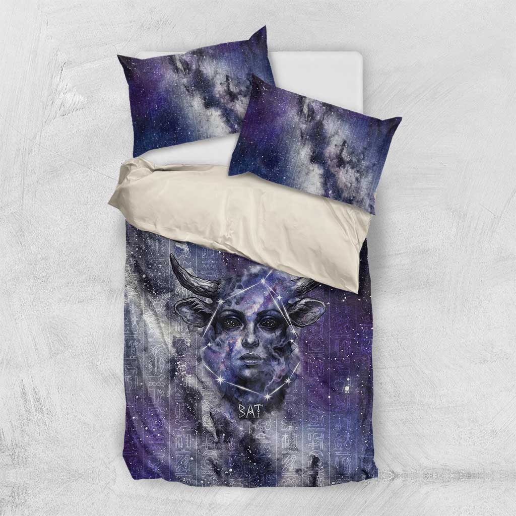 Bat Egyptian Bedding Set Cow Goddess Celestial Face Horn Ring Gem Cosmic Starry Sky