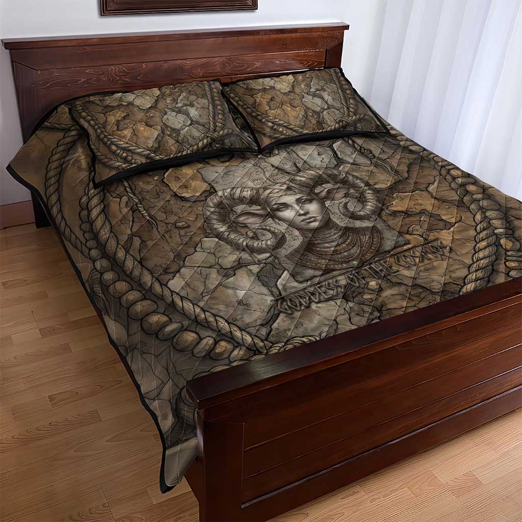 Bat Quilt Bed Set Goddess of the Cosmos Ancient Egyptian Cow Horns Stone