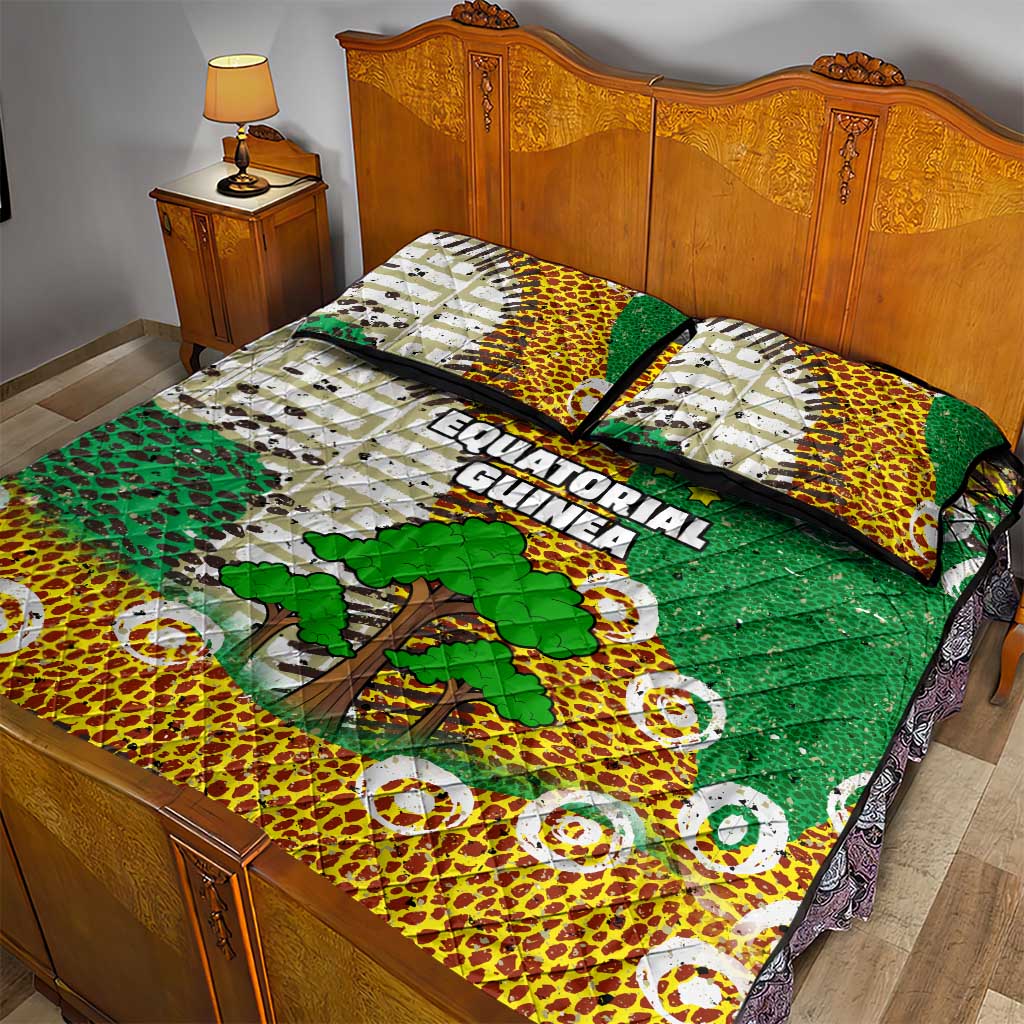 Equatorial Guinea Baobab Tree Quilt Bed Set - Tribal Patterns and Heritage Quote